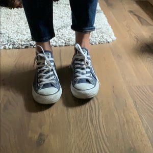 Navy blue converse